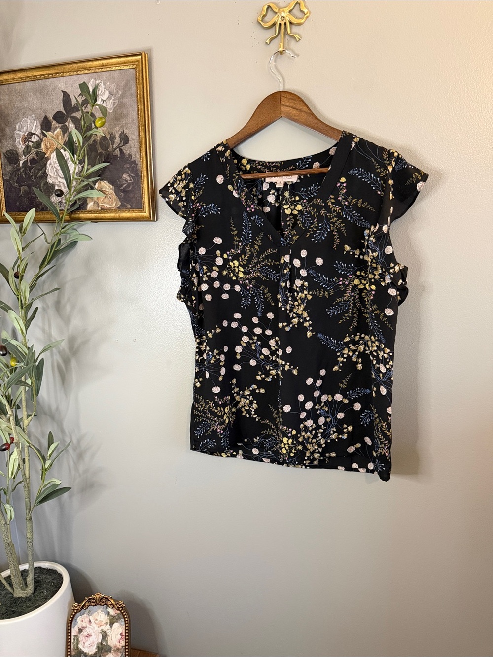 Philosophy Republic Clothing Floral Flutter Sleeve Blouse Black Size Small - Picture 2 of 8